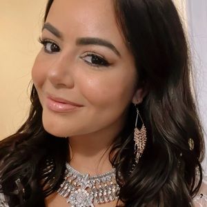 Meet your Posher, Janette